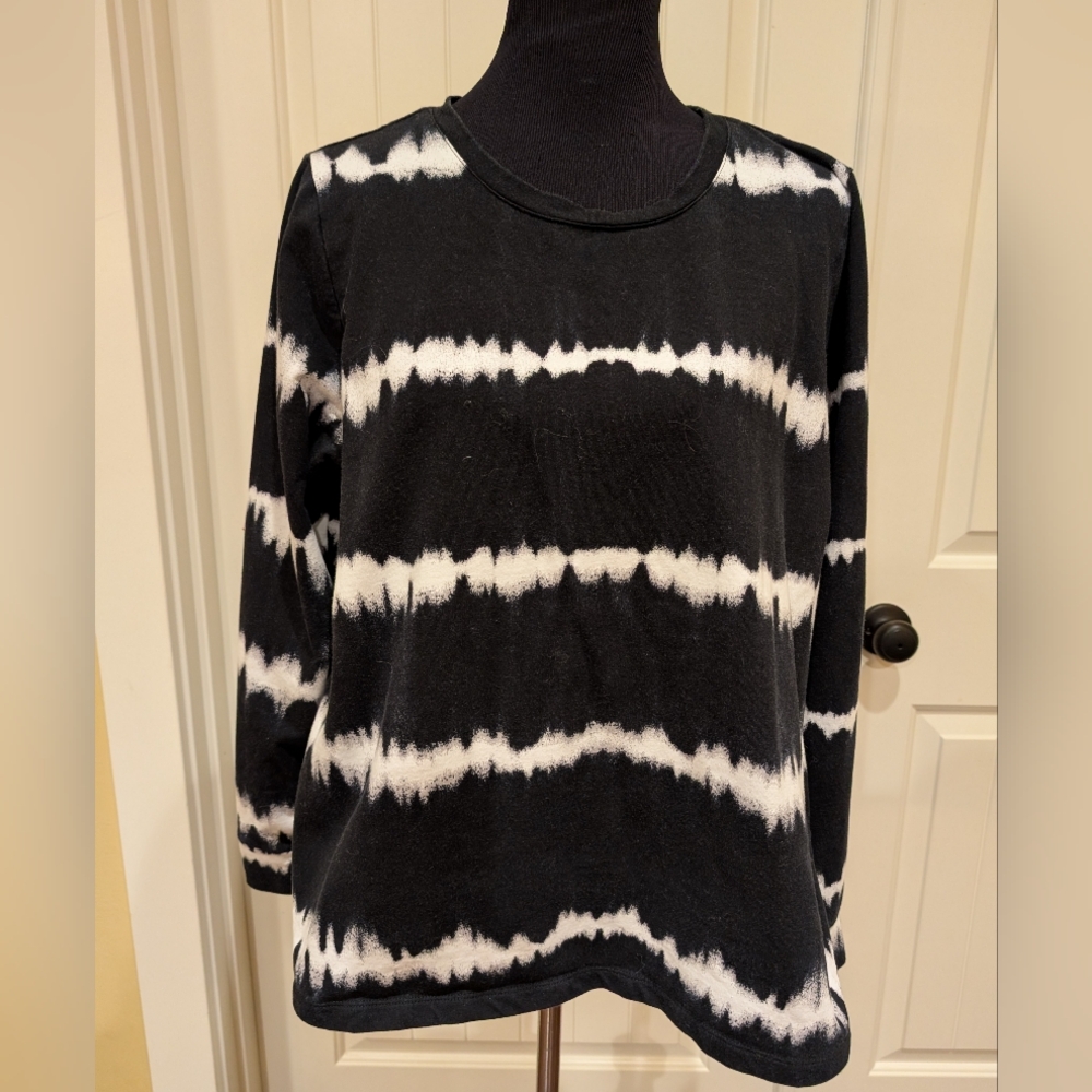 Black and White Tie-Dye Sweater